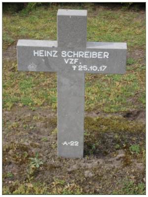 Vzfw. Heinz Schreiber - Grab A 22 - 1914-1918 Ysselsteyn - by Fred Munckhof