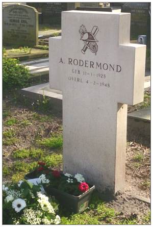 Arrie Rodermond - Algemene begraafplaats Wanneperveen