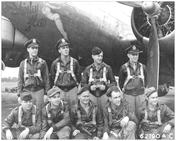 Navigator Weisgarber with his original crew Eblen - England, 1944