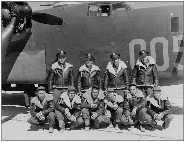 Crew in front of B-24 '005'- Clovis Air Force Base, New Mexico, spring 1943