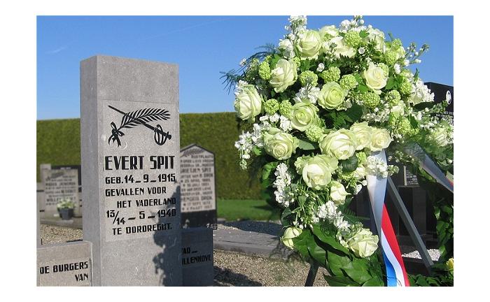 Memorial - Evert Spit - Cemetery Vollenhove - 5 May 2008