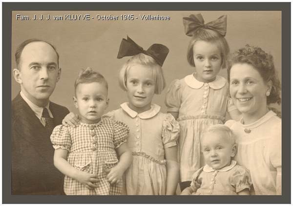 Family Jan Jacob Jelte van Kluyve - Oct 1945 - Vollenhove