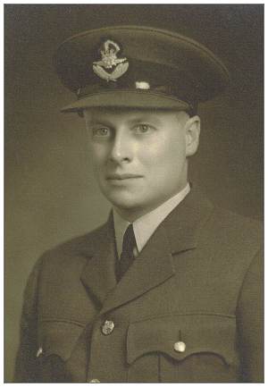 R/81424 - Flight Sergeant - Pilot - George Keith Sutherland - RCAF