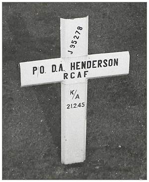 Grave Rheinberg - R/91188 - J/95278 - P/O. Douglas Anderson Henderson - RCAF