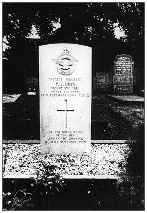 Grave - Sgt. P. J. Doye - photo from Doye family