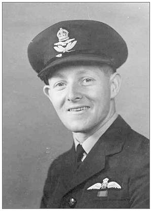 401449 - F/Lt. Leslie 'Les' Gordon Knight - RAAF - DSO - MID