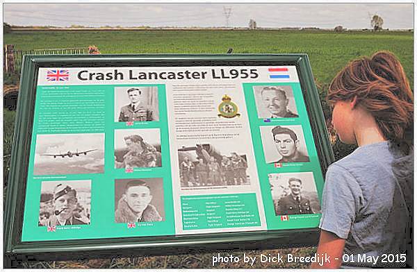 New memorial info plaque - LL955 - photo by Dick Breedijk - 01 May 2015