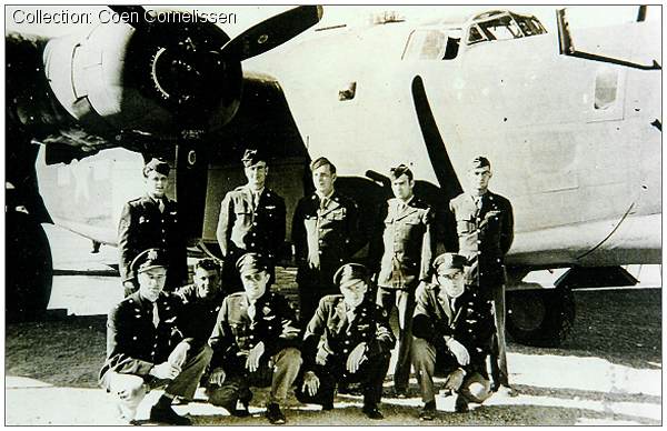 Crew Cotner near Alamogordo, NM - Dec 1943 - source: 2nd Lt. Melvin H. Everding