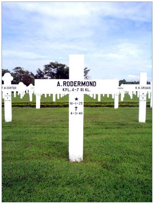 Graf - Arrie Rodermond - bron Oorlogsgravenstichting - 2005