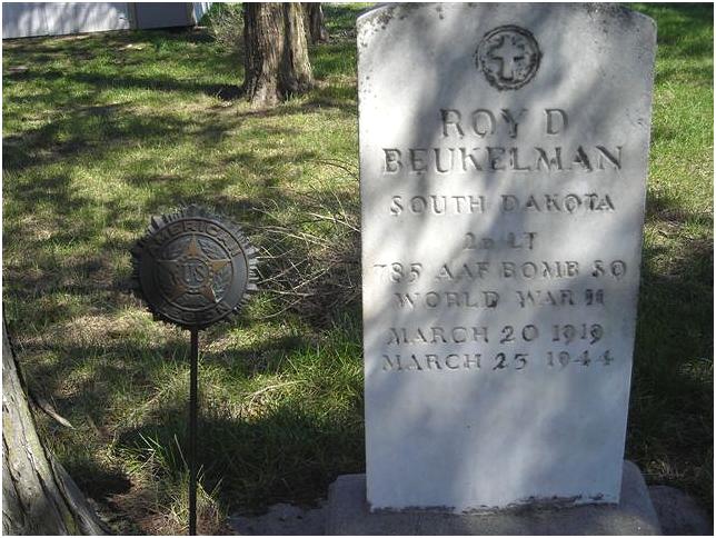 Headstone - Lt. Roy D. Beukelman, Harrison Cemetery, South Dakota