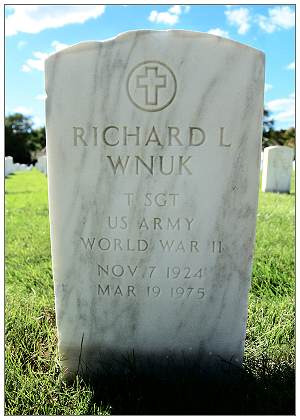 Tombstone - T/Sgt. Richard Leroy Wnuk