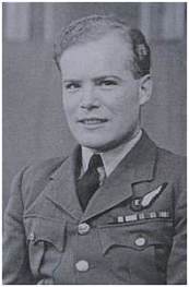 Flight Engineer - William Bloxham ~ Age 22 - photo 1945/1946